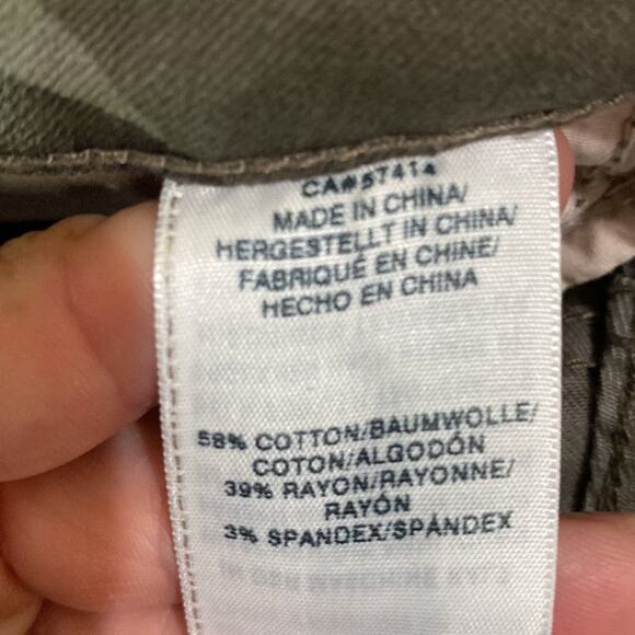 True Religion Jeans Halle Mid Rise Super Skinny Green Camo Distressed Size 26 - Picture 7 of 12